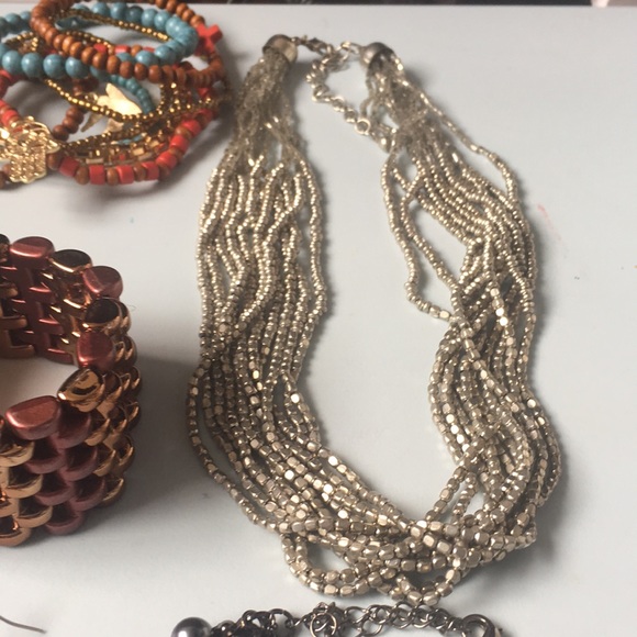 đź’ĄBOGOđź’Ą Lot of Costume Jewelry Preloved - Picture 8 of 13